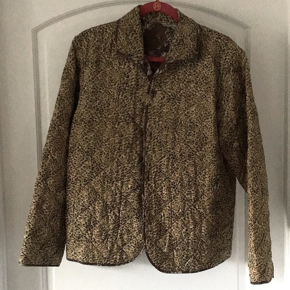 Silk quilted reversible blazer/jacket.